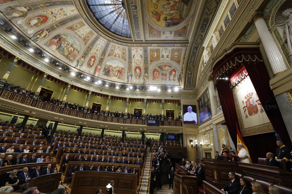 CATÓLICOS EN ÁVILA – Histórico discurso de León XIV en el Congreso, con la dignidad humana como hilo conductor