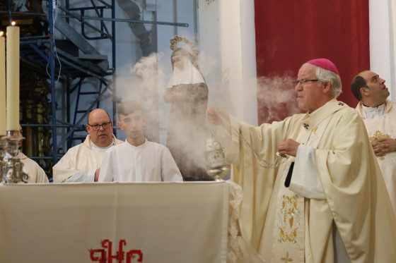 CATÓLICOS EN SEVILLA – Mons. Saiz abre el año jubilar en Las Cabezas de San Juan