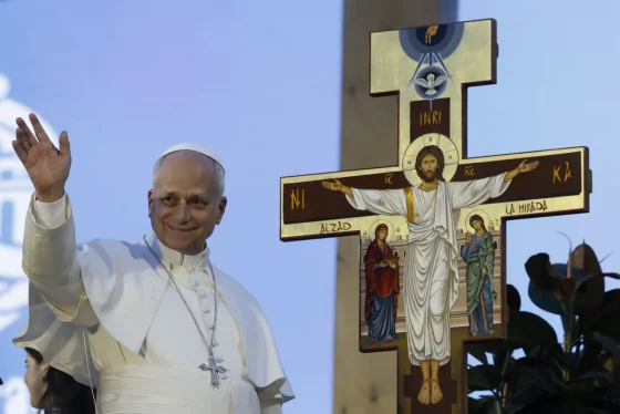 CATÓLICOS EN SEVILLA – El papa León XIV impulsa una nueva etapa de diálogo y esperanza en su histórica visita a España