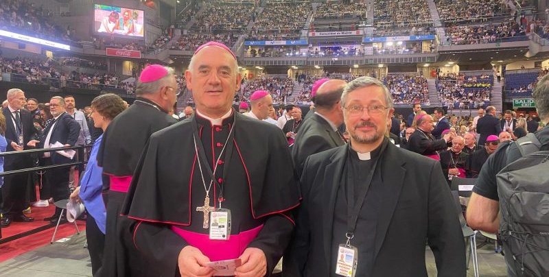 CATÓLICOS EN CANTABRIA – Monseñor Arturo Ros: «El Papa nos ha recordado que la tradición española es eucarística»