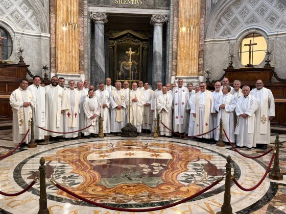 CATÓLICOS EN SEVILLA – El párroco de Nuestra Señora de la Fuente, de Camas participó el XXXVI Curso de Actualización Sacerdotal celebrado en Roma