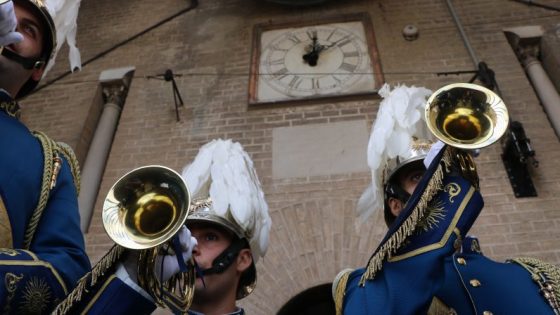 CATÓLICOS EN SEVILLA – Lágrimas de san Pedro, una tradición desde la Giralda