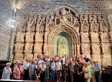 CATÓLICOS EN VALENCIA – La parroquia de Santa Ana de Valencia peregrina a la Catedral en el Año Jubilar del Santo Cáliz