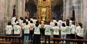 CATÓLICOS EN CANTABRIA – Nuestros jóvenes peregrinos ya están en Burgos camino de Madrid
