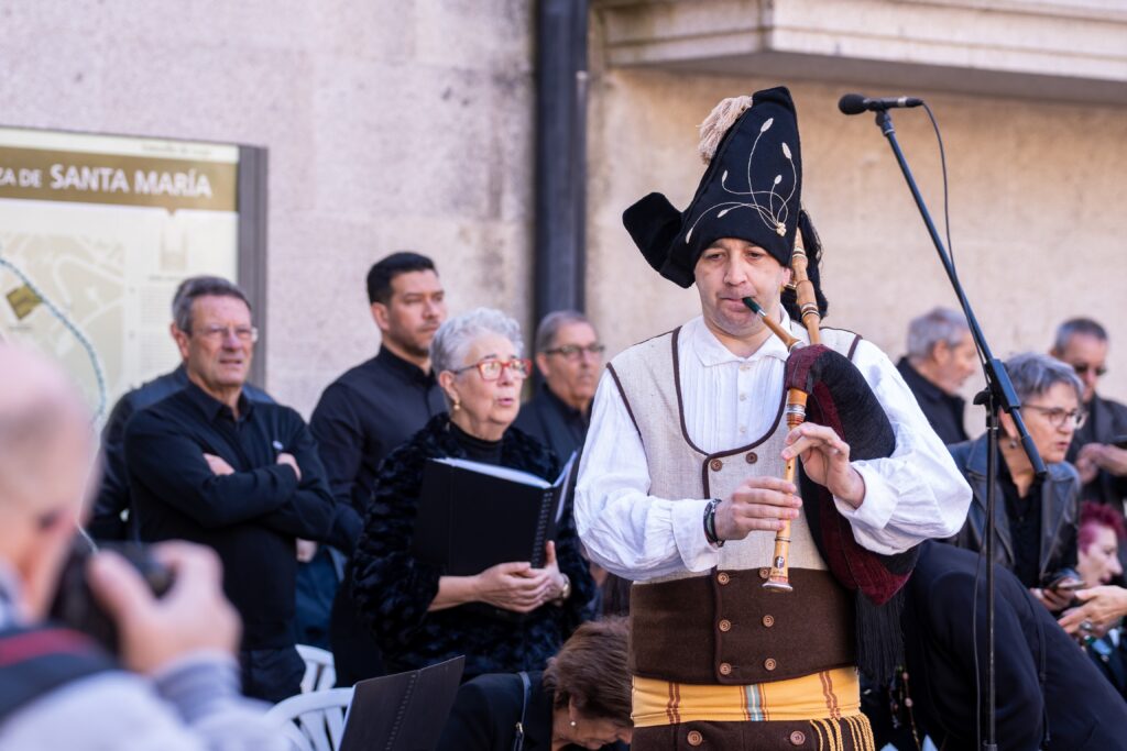 CATÓLICOS DE LUGO – ‘Os Xílgaros de Lugo’: unha década de fidelidade ao Corpus e a Ofrenda