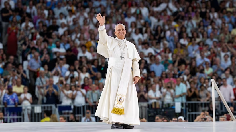 CATÓLICOS EN ÁVILA – Los versos de Santa Teresa resuenan en el Bernabéu