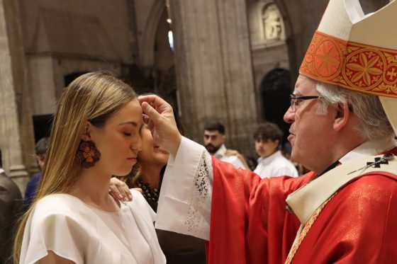 CATÓLICOS EN SEVILLA – 1.642 se confirmaron en la Catedral de Sevilla durante el mes de mayo