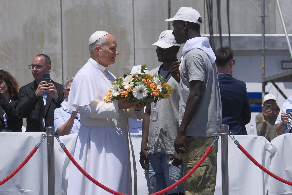 CATÓLICOS EN ÁVILA – El Papa evoca la mirada mística de San Juan de la Cruz en su histórico discurso en Arguineguín
