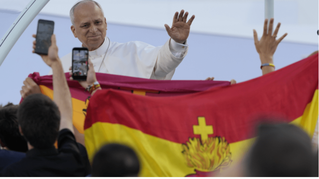 Tradicionalismo – Barcelona recibe con devoción y patriotismo al Papa León XIV