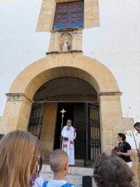 CATÓLICOS EN VALENCIA – Bendición de la imagen de San Pascual Bailón en el colegio La Inmaculada de Xàtiva