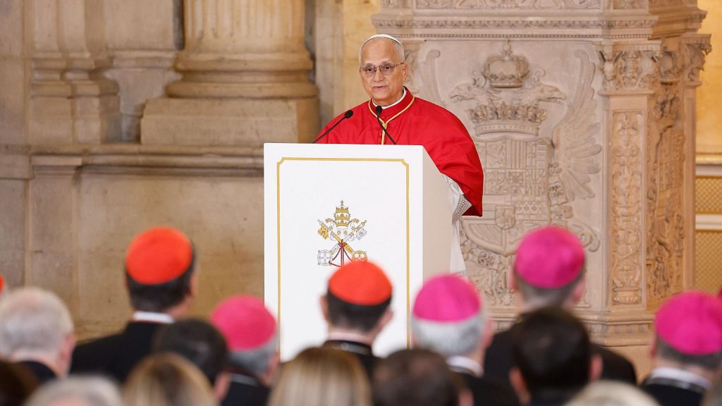 CATÓLICOS EN ÁVILA – El Papa León XIV reivindica a Santa Teresa de Ávila y a San Juan de la Cruz como guías espirituales para los tiempos oscuros