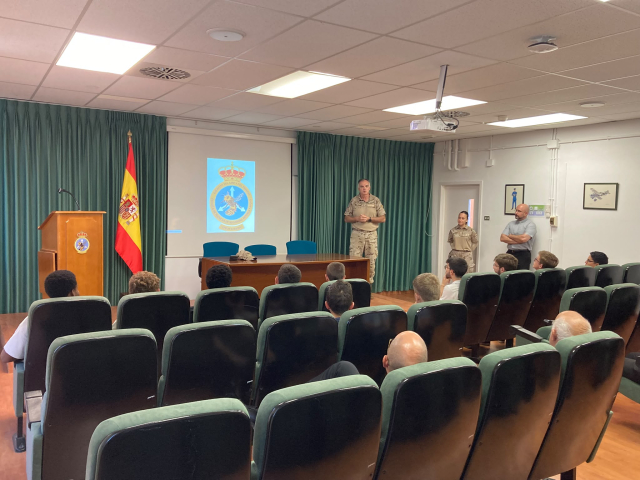 ARZOBISPADO CASTRENSE – Convivencia vocacional en la Base Aérea de Zaragoza