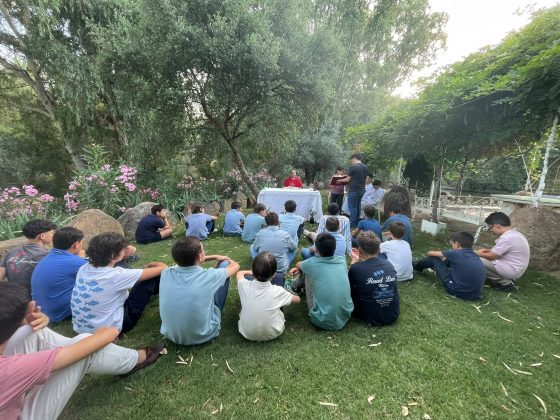 CATÓLICOS EN SEVILLA – El arzobispo de Sevilla clausura el IX Campamento de Monaguillos