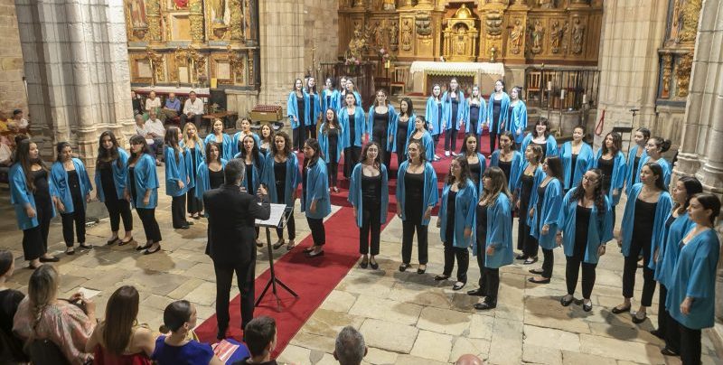CATÓLICOS EN CANTABRIA – Vicente Cortabitarte: “El Certamen de la Canción Marinera forma parte del patrimonio cultural de San Vicente de la Barquera”