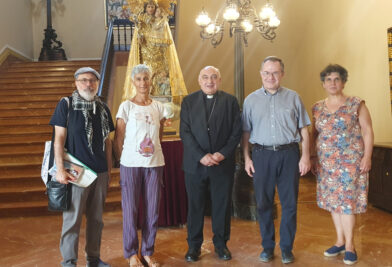 CATÓLICOS EN VALENCIA – La Comisión diocesana de la HOAC se reúne con monseñor Enrique Benavent