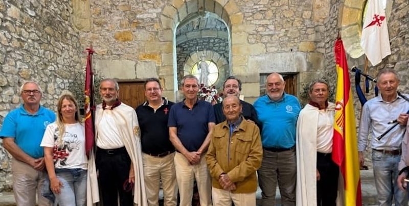 CATÓLICOS EN CANTABRIA – Santiago Apóstol de Ongayo acoge una Misa solemne y ofrenda floral en honor a su patrono