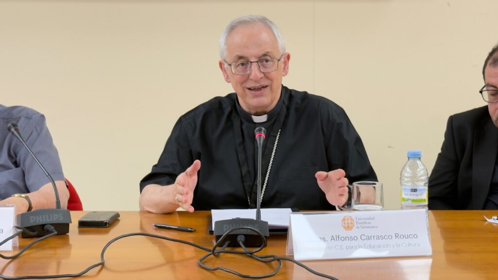 CATÓLICOS DE LUGO – Mons. Alfonso Carrasco: “La Iglesia necesita profesores que no tengan miedo a pensar”