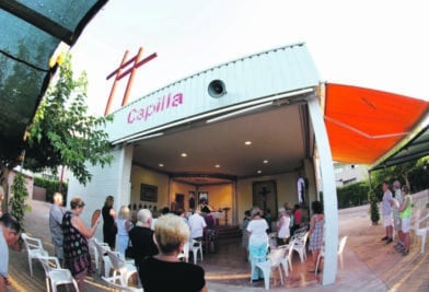 CATÓLICOS EN VALENCIA – Más de una treintena de sacerdotes refuerzan este verano las parroquias de zonas turísticas de la archidiócesis
