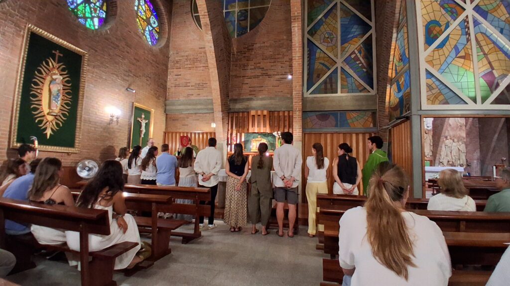 CATÓLICOS EN MADRID – Envío de los jóvenes de Ntra. Sra. de la Araucana a Tanzania.