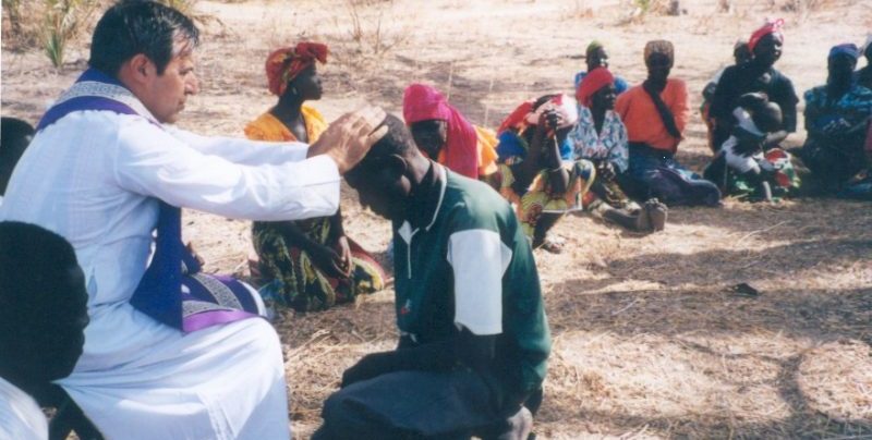CATÓLICOS EN CANTABRIA – Alejandro Canales, misionero comboniano de Ampuero: “En Chad he vivido casi toda mi vida misionera”