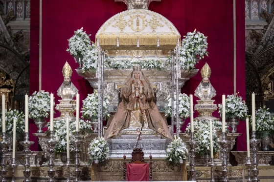 CATÓLICOS EN SEVILLA – Hoy comienza la novena en honor a la Virgen de los Reyes