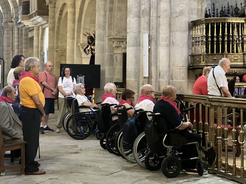 CATÓLICOS DE LUGO – San Rosendo peregrina a la Catedral