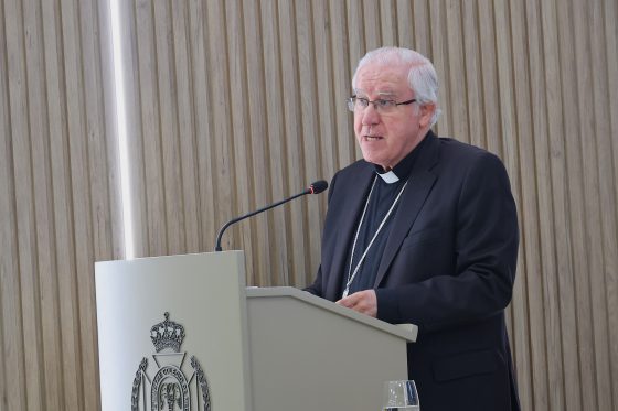 CATÓLICOS EN SEVILLA – Mons. Saiz a los profesionales de la Medicina: “Ninguna innovación merece la pena si desplaza al paciente del centro”.