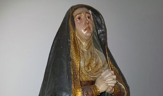 CATÓLICOS EN SEVILLA – Virgen dolorosa. Casa de Ejercicios ‘Betania’, en San Juan de Aznalfarache