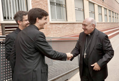 CATÓLICOS EN VALENCIA – El Arzobispo de Valencia participa en el inicio del curso escolar el colegio diocesano Claret, en Xàtiva