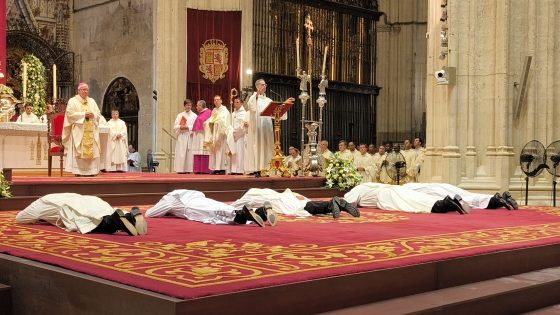 CATÓLICOS EN SEVILLA – Homilía de Mons. Saiz Meneses. Ordenación de un presbítero y cuatro diáconos (26-09-2026)