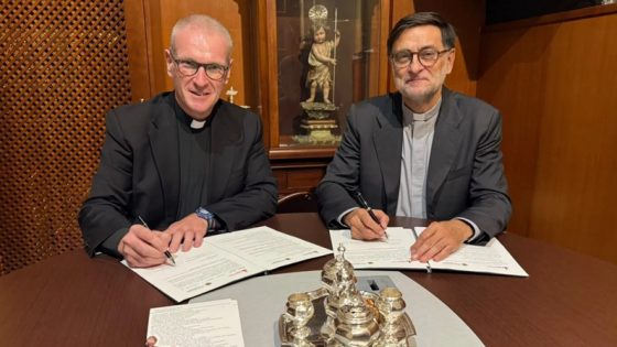CATÓLICOS EN SEVILLA – La Catedral de Sevilla impulsa una colección de libros junto a la Facultad de Teología