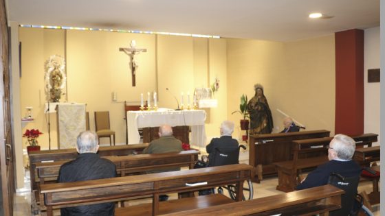 CATÓLICOS EN SEVILLA – Dos seminaristas acompañan a los sacerdotes mayores durante el verano: “Esta experiencia me ha aportado grandes deseos de ser fiel al Señor en la vocación, hasta el final”